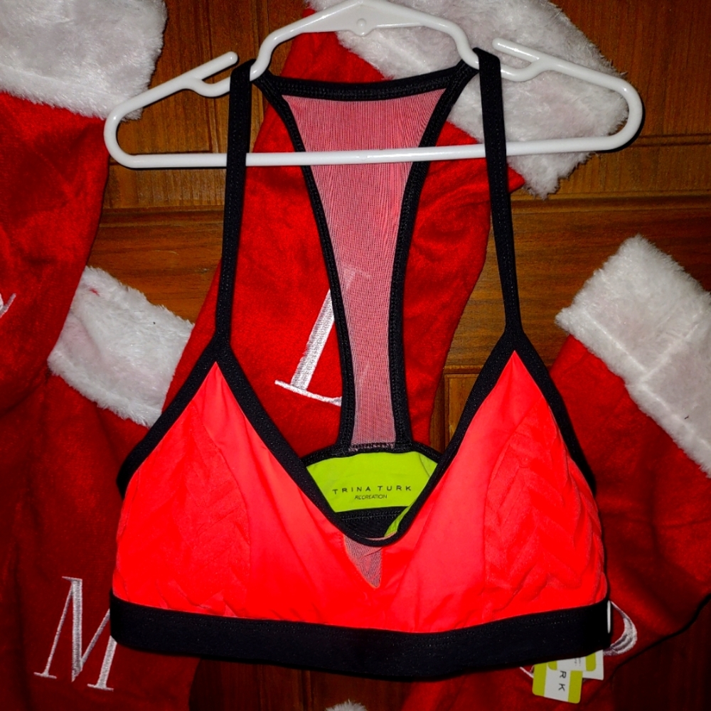 Sports bra